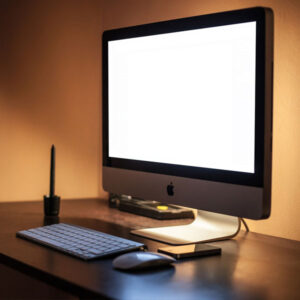 Apple Desktops & All-In-One Computers